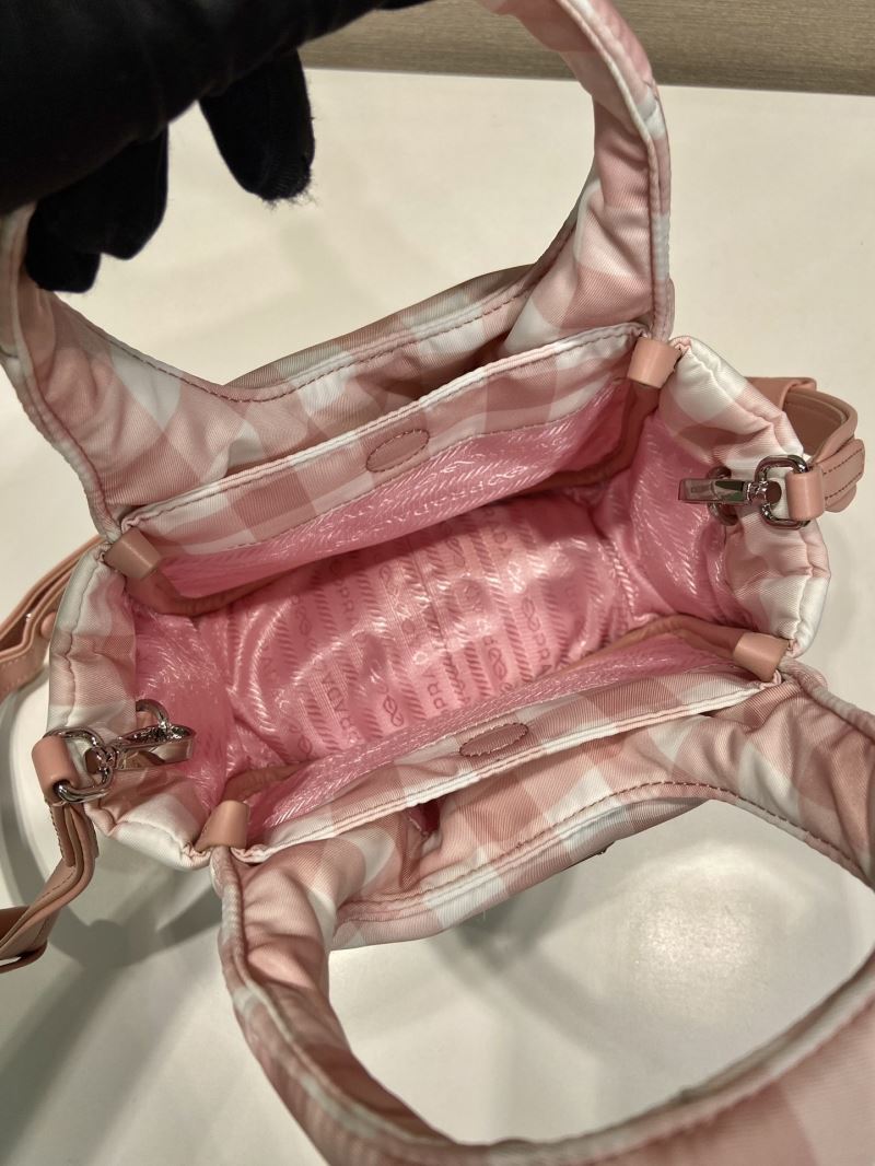 Pra*a tote bags